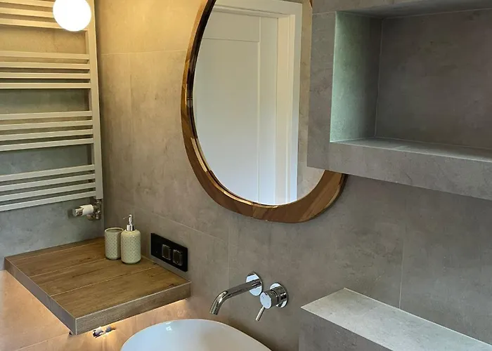 Center Old Town Apartment *